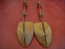 Vintage Wooden Adjustable Shoe Trees Men's Size 8-12