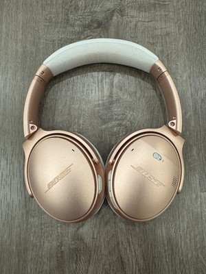 Rose Gold Bose Quiet Comfort 35 II Headphones