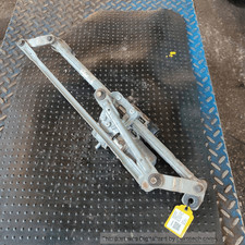 Scheibenwischermechanismus  VOLKSWAGEN GOLF VARIANT (1K) 1.4 TSI (103Kw) b5b9e6