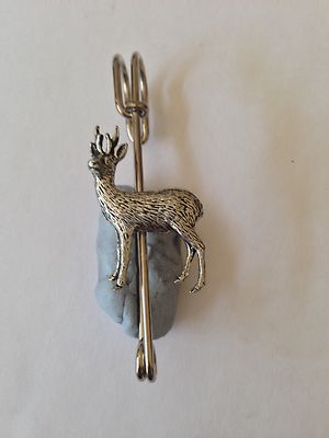 A45 Rehbock Kilt Pin Schal oder Brosche Anstecknadel Zinn Emblem 3'' 7,5 cm 
