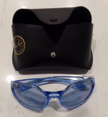 RAY BAN, UNISEX SUNGLASSES, BRAND NEW W/CASE, LIGHT BLUE W/GEOMETRIC LENS