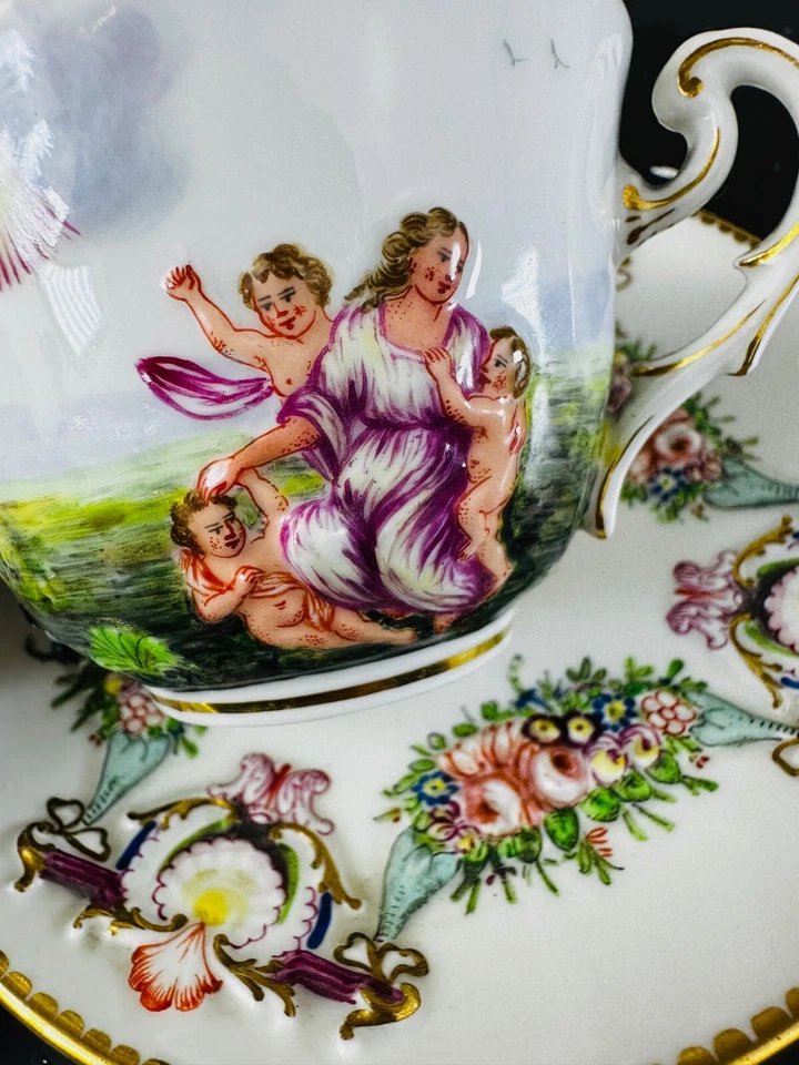 1800s Antique Italian Naples Capodimonte Porcelain Tea Cup & Saucer Cherub - Image 3 of 4