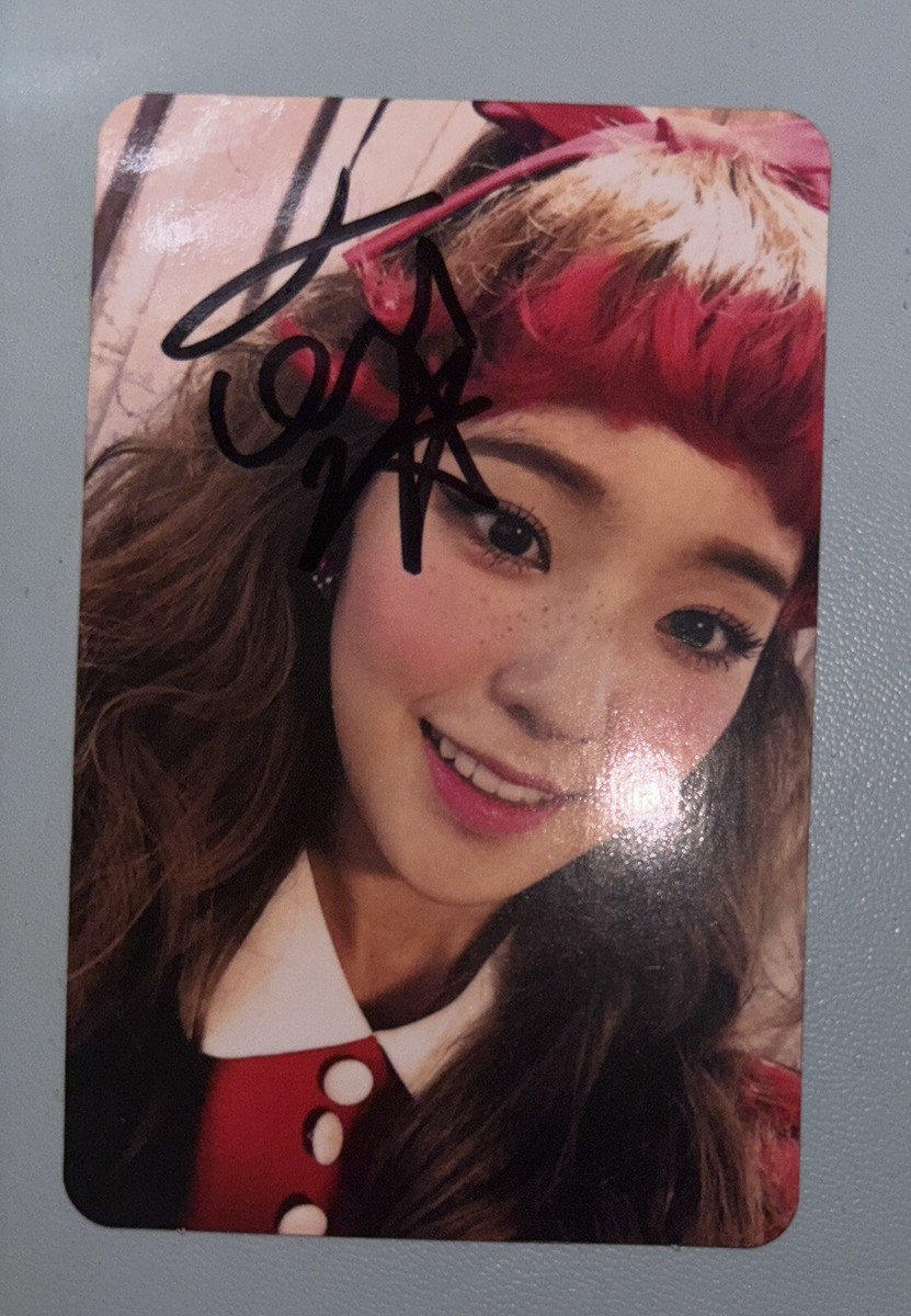 Red Velvet [The Red] IRENE Autographed Signed Photocard PC Unique