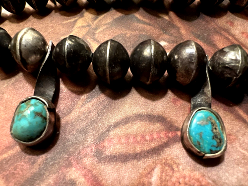 WUNDERSCHÖNE frühe TÜRKIS KÜRBISBLÜTEN HALSKETTE Navajo 109g 23" gewundene Blüten - Bild 6 von 17