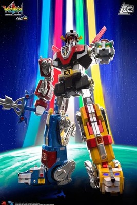 Voltron Defender of the Universe 40th Anniversary Voltron Collector's Set