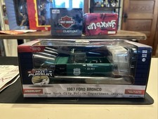 Greenlight 1967 Ford Bronco - NYPD Hot Pursuit 1:24 Scale Model - Chase