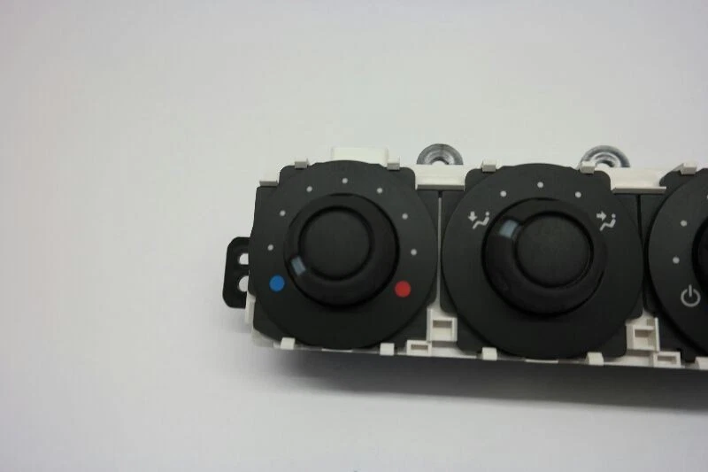 05-09 LAND ROVER LR3 UNIDAD DE CONTROL DE TEMPERATURA TRASERA OEM Foto 4 de 4