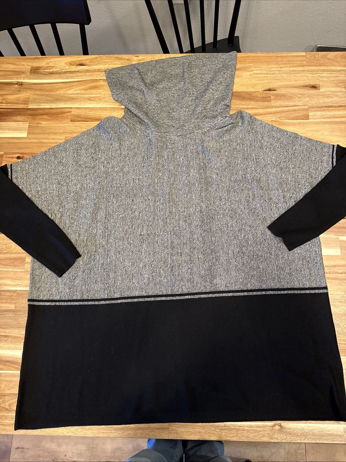 Smartwool Women Edgewood Poncho Merino Wool Sweater Size XL Charcoal Gray & Blk