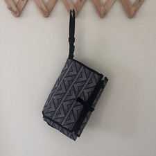 Crystal Baby Smile Portable Changing Pad Travel Diaper Wipeable Clutch Pre-owned