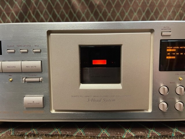 TEAC V-7000 High End 3-Head Direct Drive Dual Capstan