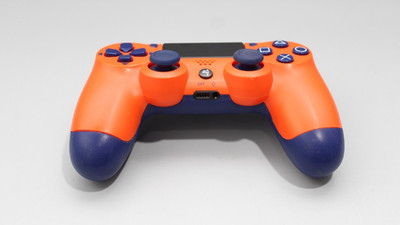 Dualshock 4 Wireless PS4-Controller Sunset Orange (CUH-ZCT2U) Sony PlayStation 4