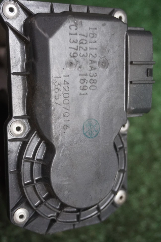 Subaru Forester 2014 2015 motor 2,5 L carrocería del acelerador fabricante de equipos originales 113 k millas 16112AA380 Foto 4 de 4