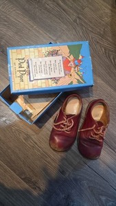 Red Vintage Children's Shoes Original Box, Receipt Graphic Design, Pied Piper 