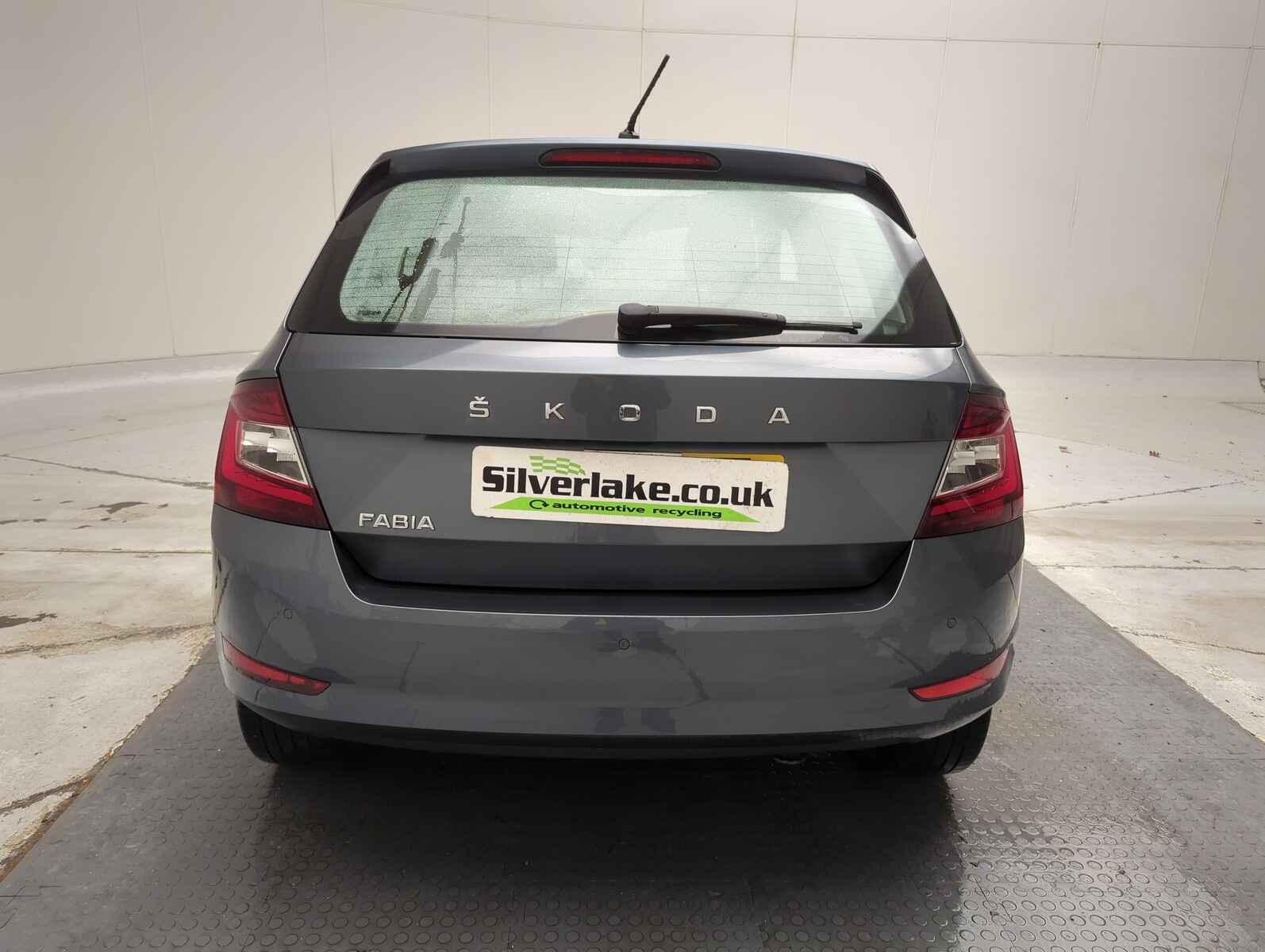 SKODA FABIA Gearbox 2016-2022 DKLD RDE2 1.0L 5 Speed Manual QTS 