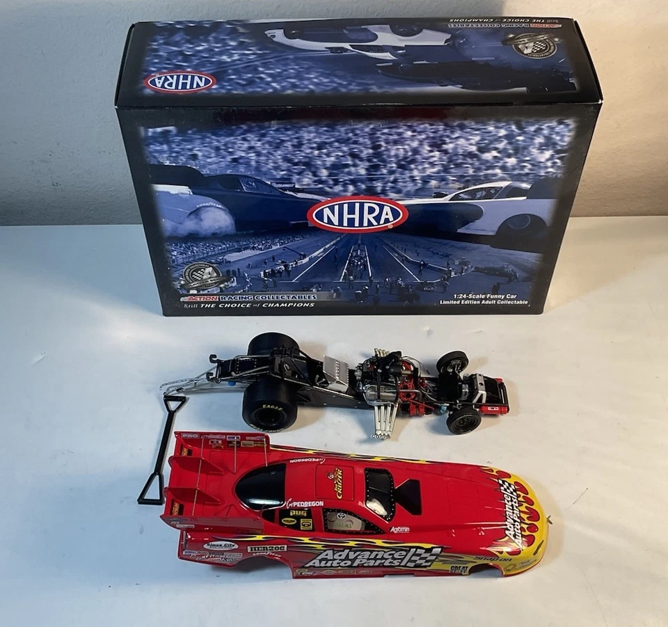 NHRA 2008 Cruz Pedregon Advance Auto Parts Impala Divertido Coche NUEVO Foto 4 de 4