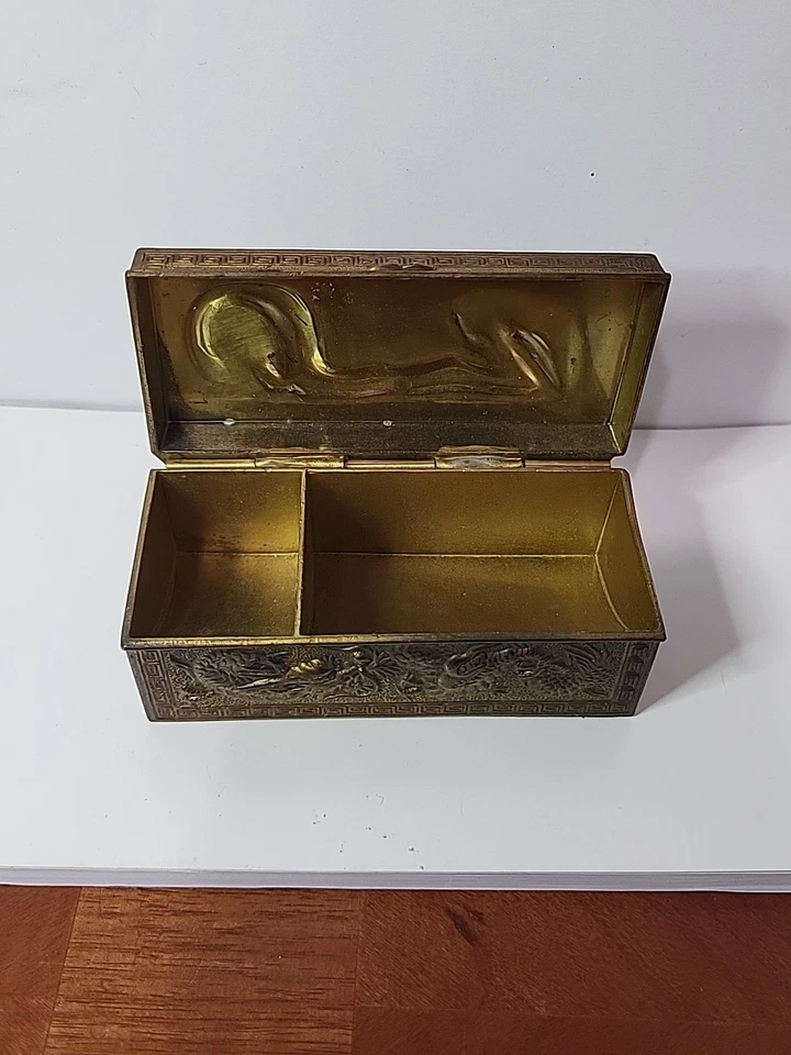ANTIGUO JAPONÉS DRAGÓN REPOUSSE METAL SELLOS CAJA JAPÓN FRANQUEO ESCRITORIO Foto 3 de 4