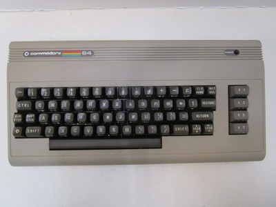 COMMODORE 64 COMPUTER 250407 HEATSINKS C64 TESTED AND WORKING LOT#U77  