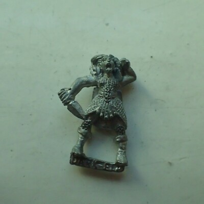 Citadel Warhammer classic 80s C09 Dark Elf Witch Elf