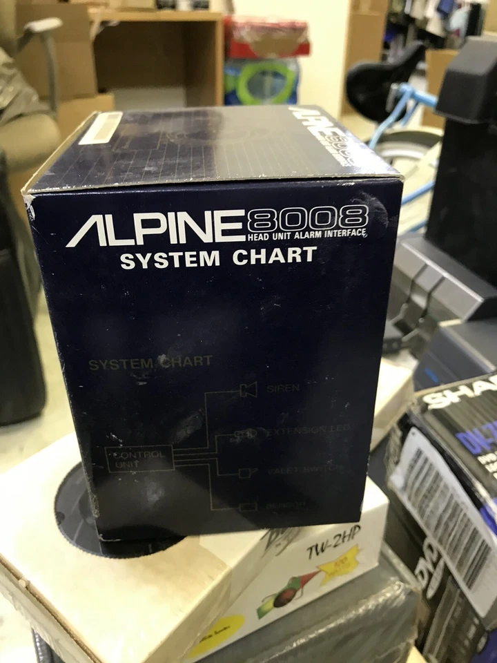 Interfaz de unidad principal de alarma para automóvil Alpine 8008 | Sistema de seguridad de unidad principal de la vieja escuela Foto 2 de 2