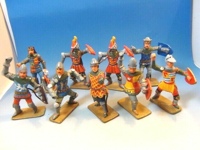 scale model soldiers