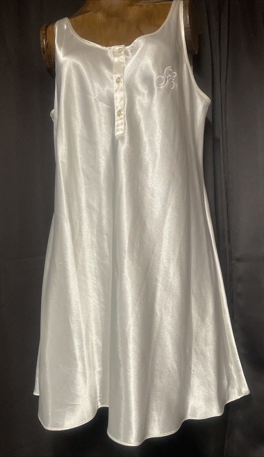 Intimidate Essentials White Silky Sleeveless Nigh… - image 2