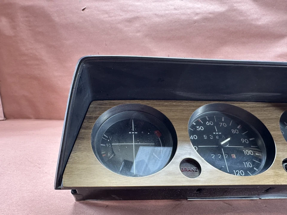 Cuadro de instrumentos velocímetro BMW 2002 1502-2002tii OEM 93 k millas para piezas Foto 4 de 4