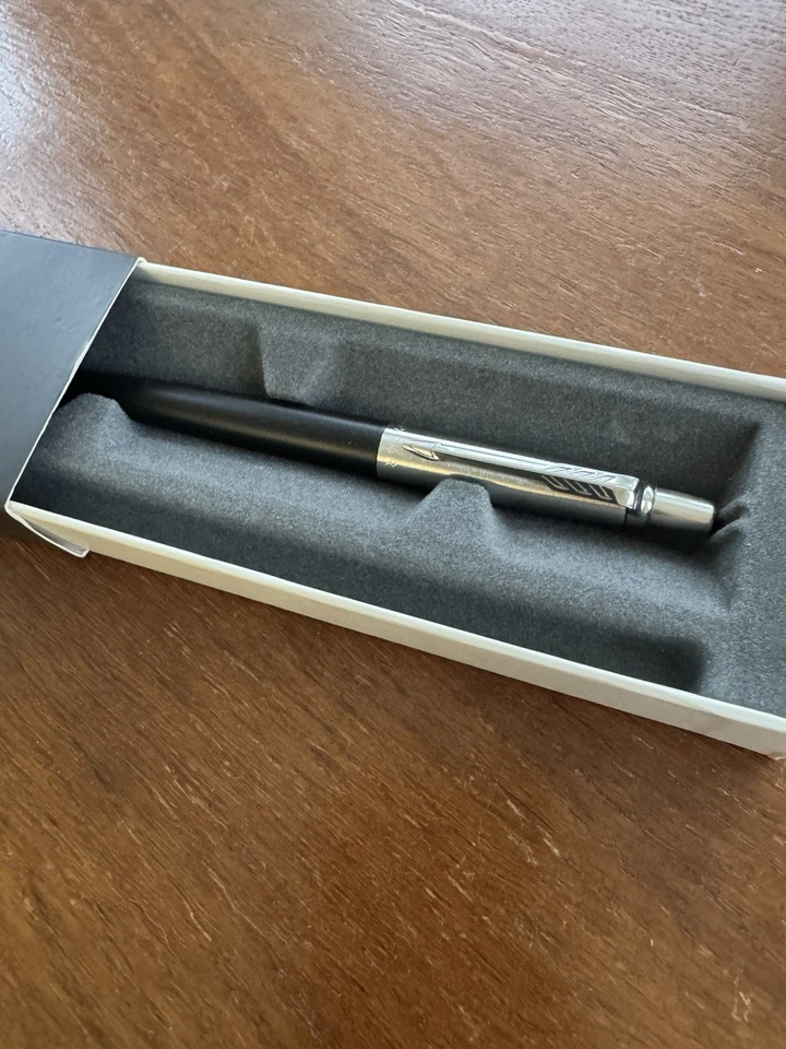 Classic Parker Pen In Box New Never Used - Image 2 of 4