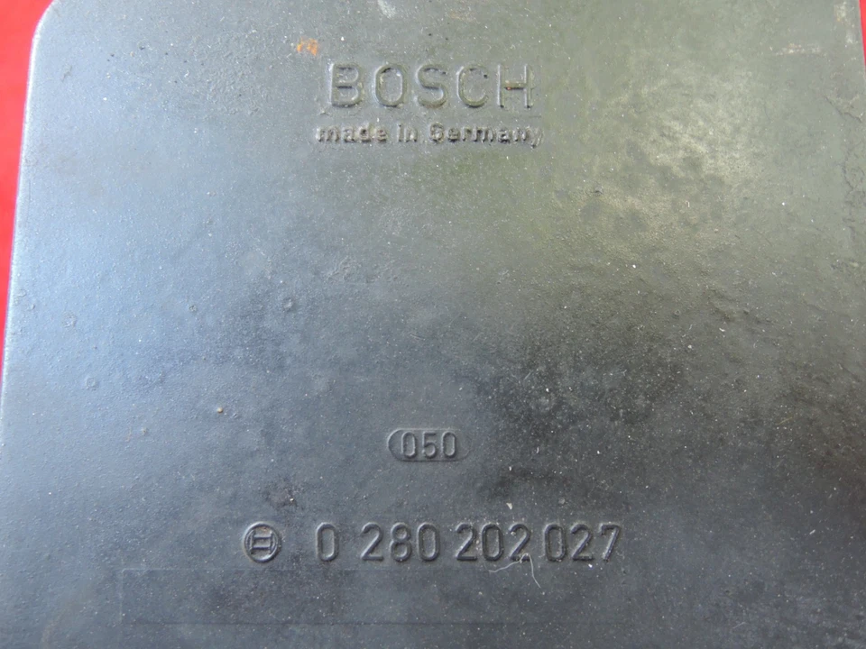 Medidor de flujo de aire ALFA ROMEO Serie 3 Spider usado ORIGINAL BOSCH 0 280 202 027 Foto 2 de 4