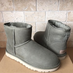 ugg moss green