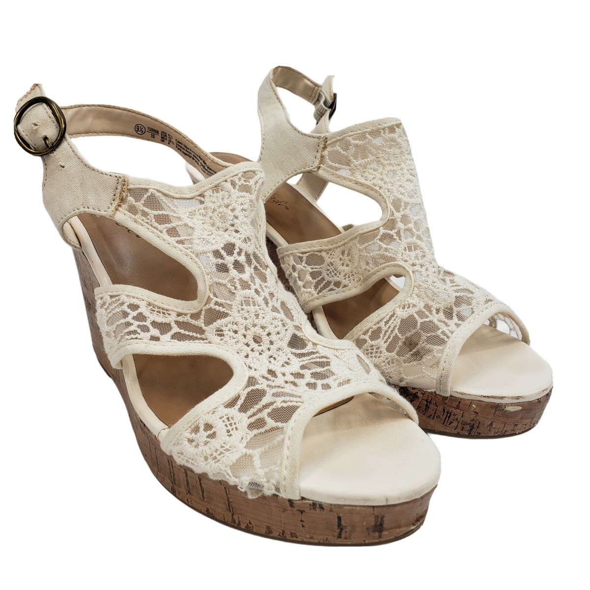 American Eagle Size 9.5 Women's Wedge Sandals White Ivory Lace