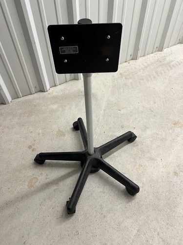 Welch Allyn Rolling Mobile Stand Exam Light Cart 48650