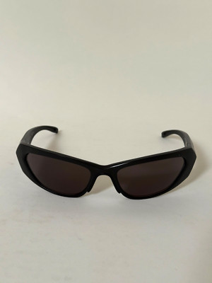 Balenciaga BB Metal Rectangle sunglasses Made in Japan black 100% Authentic NEW
