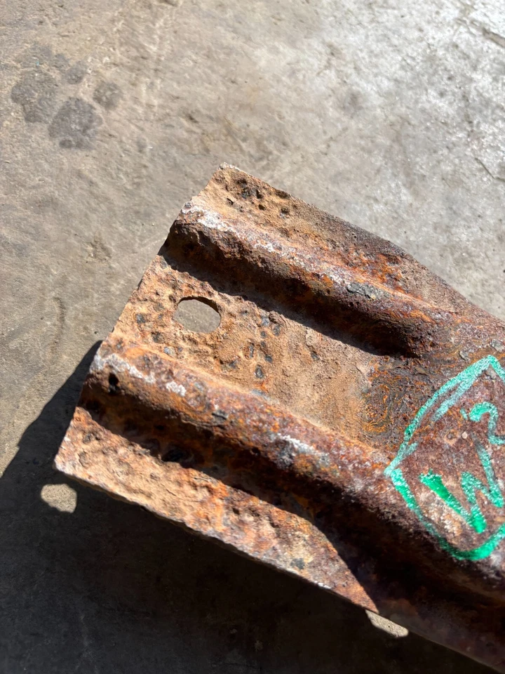 1987 1997 Ford F350 F250 F150 TRANSMISSION CROSSMEMBER FRAME BAR M5OD ZF-5 NP435 - Image 2 of 4