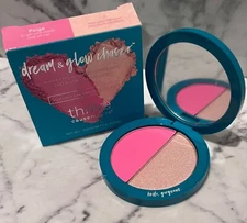 Thrive Causemetics Dream & Glow Chaser Blush Highlighter Powder Duo Paige & Ali