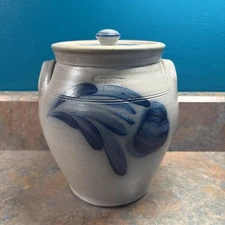 1991 Wisconsin Salt Glaze Pottery Crock With Lid 8” Cookie Jar Storage Canister