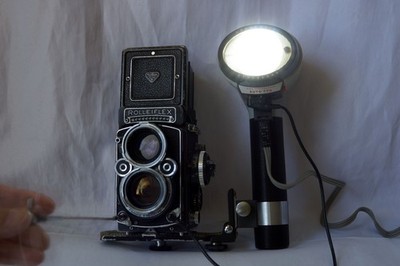 Honeywell High Performance Auto 770 Strobonar Flash with Power Cord Good Working