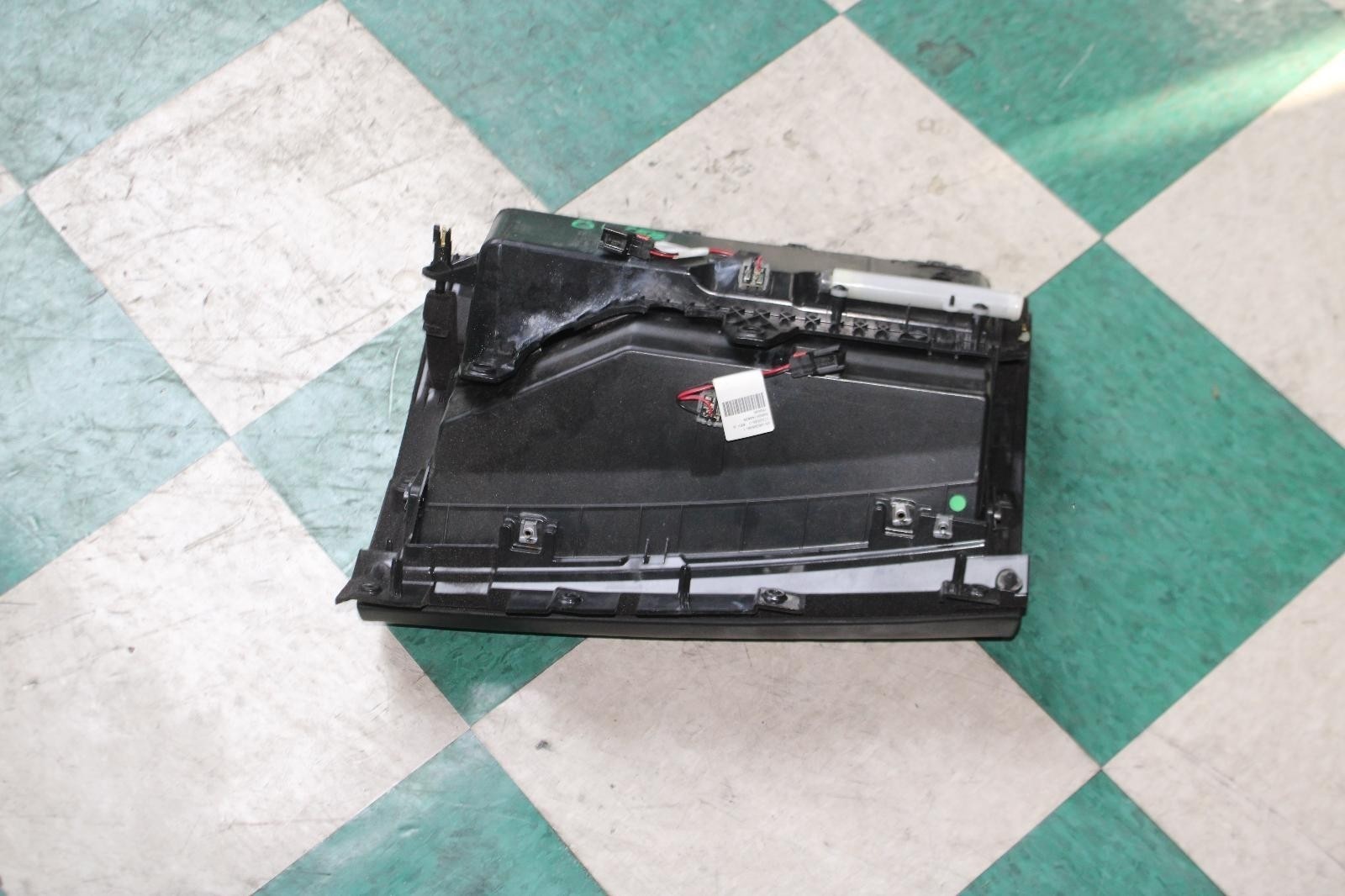 14-19 QUATTROPORTE Nero Black Dashboard Passenger RH Glove Box Unit Factory OEM
