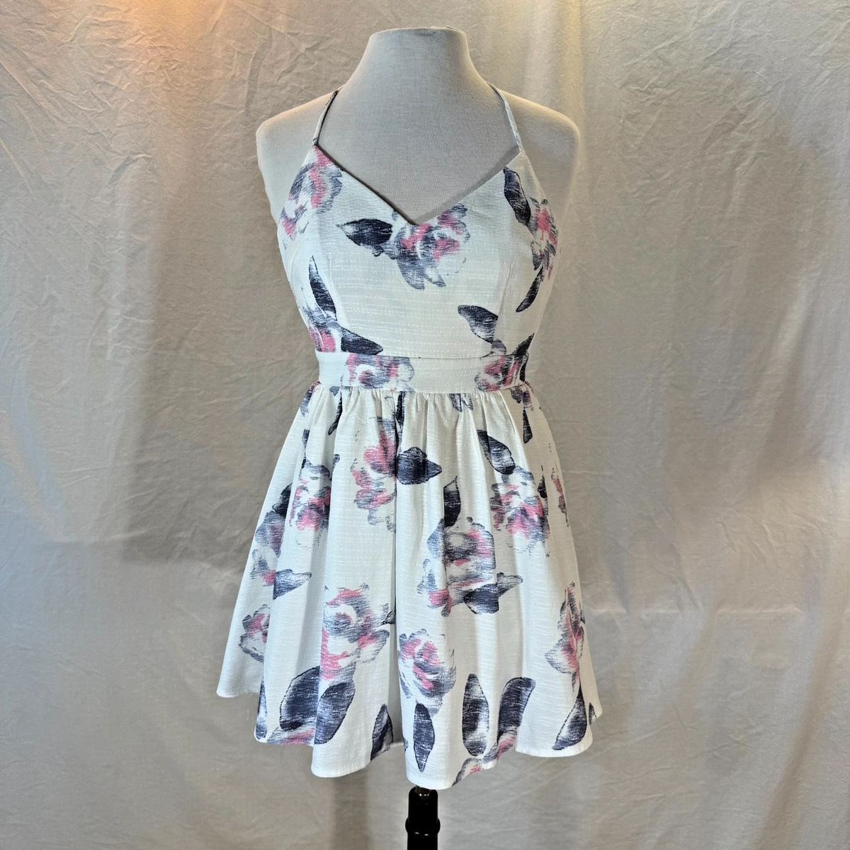 tobi dresses Wrap it Up Velvet Mini Dress Wine Deep V Neckline Women's Small NWT a short dress that beautifully balances sophistication with playful charm Tobi Brand New With Tags