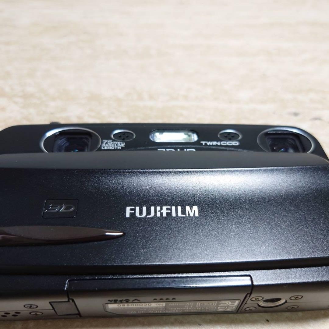 Fujifilm FinePix Real 3D W3 Digital Camera Near Mint 6862 | eBay