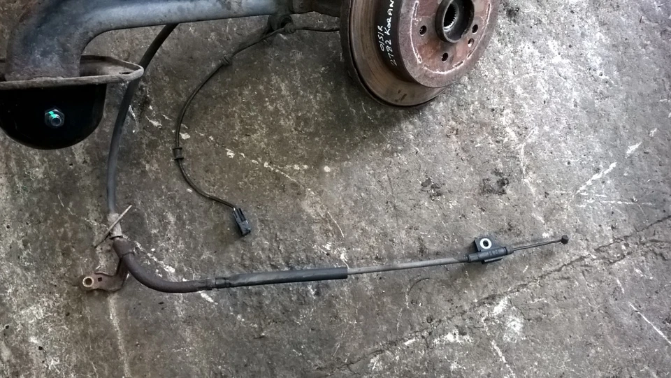 GENUINO SSANGYONG KORANDO 2012 2.0 DIÉSEL CONJUNTO DE BUJE TRASERO O/S/R CONDUCTORES DERECHOS Foto 2 de 4