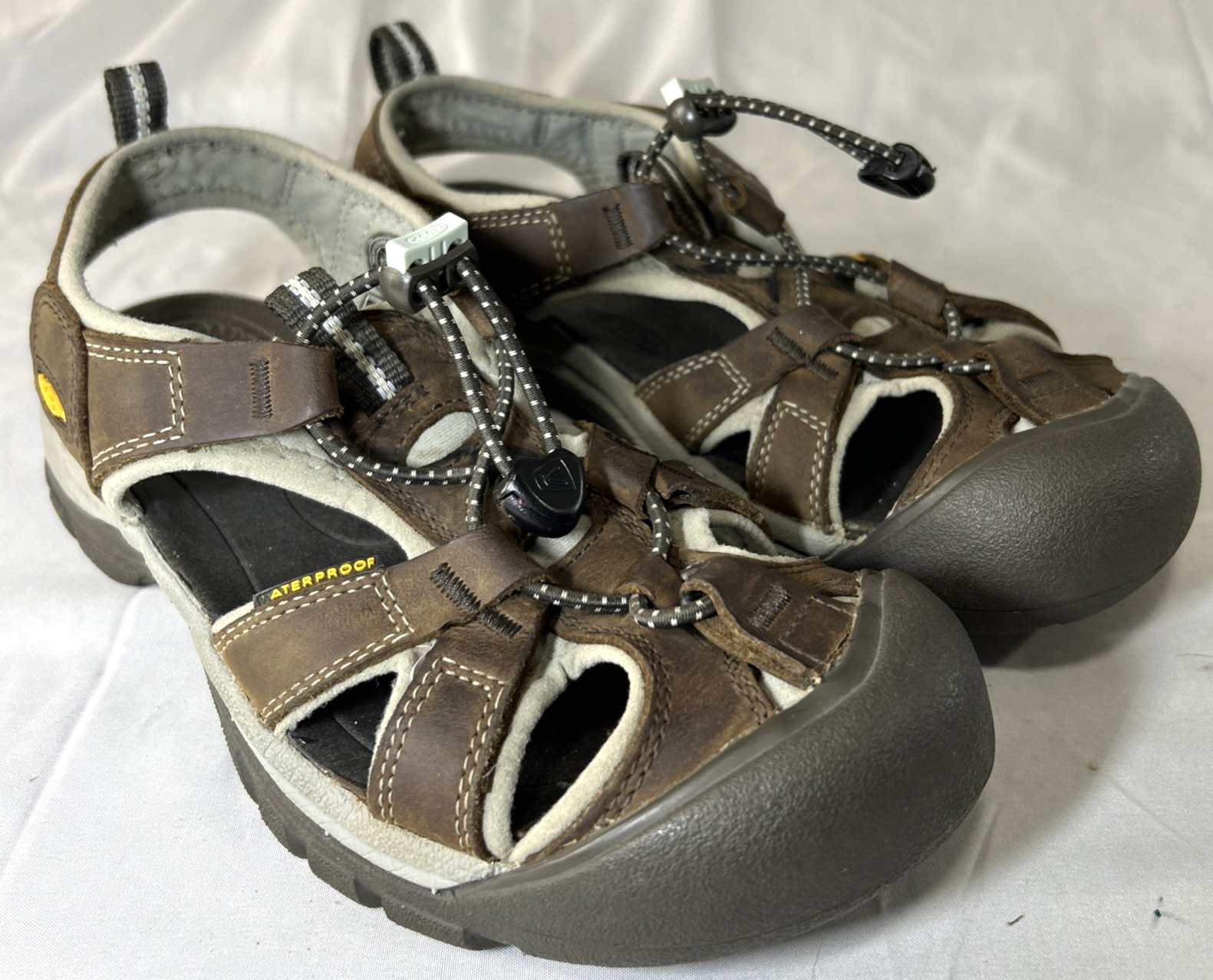 Sandali da trekking Keen Newport H2 marroni impermeabili da uomo taglia 6