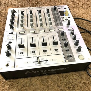 djm 700
