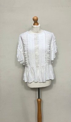 Zara Woman Bluse Damen M weiß Biesen Spitze Schößchen Rüschenärmel Dobby Top