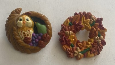 Lot of (2) VTG 1980s Hallmark Pins Thanksgiving Cornucopia Wreath Harvest