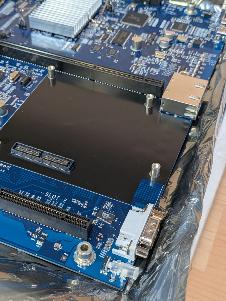 Open Box 2006 APPLE 630-7490 820-2006A MOTHERBOARD APPLE4 CORE INTELXSERVE) - Image 4 of 4