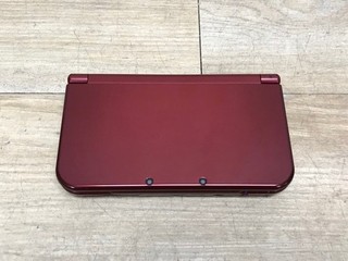 Nintendo "New" 3DS XL Metallic Red Handheld RED 001 Console with Case