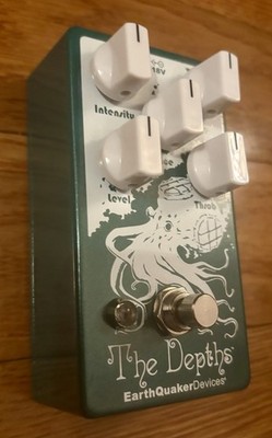 EarthQuaker Devices The Depths - Analog Optical Vibe Machine Pedal