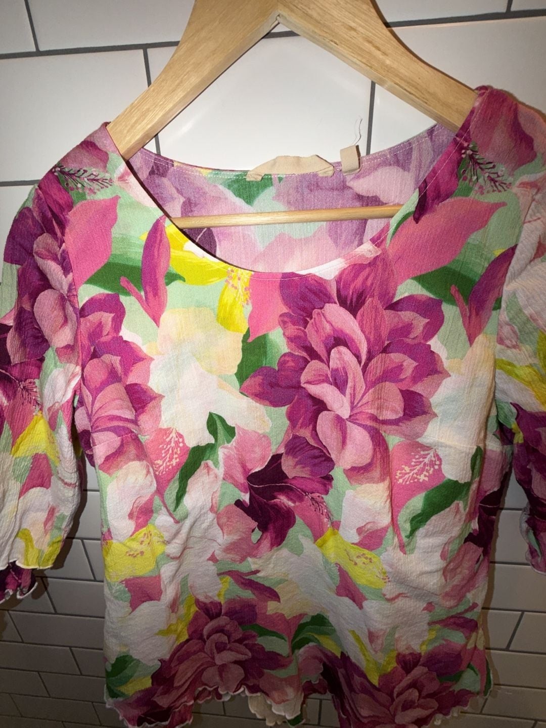 Soft Surroundings Women's Floral Print Blouse with Ruffle Sleeves, photo 2