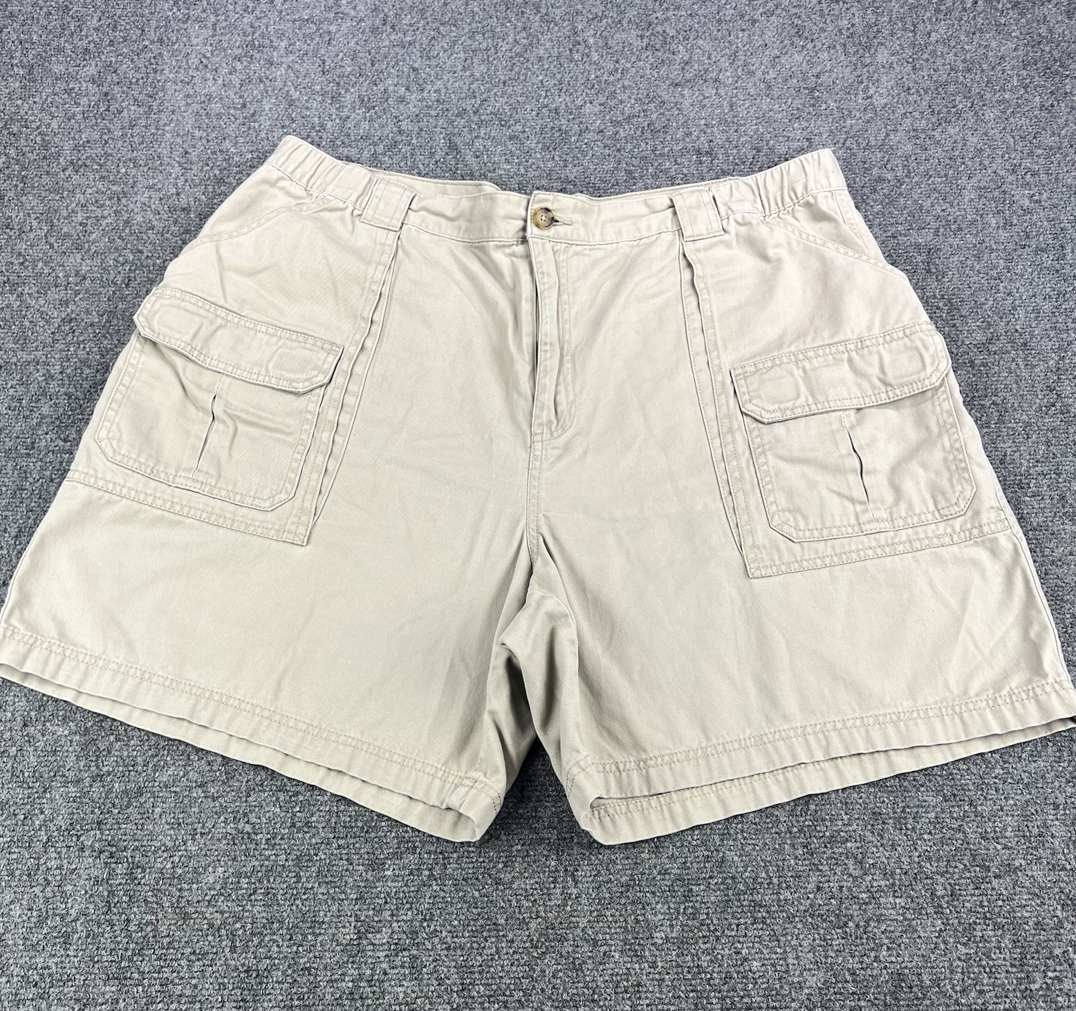 Croft & Barrow Cargo Shorts Men’s 42 Khaki Beige Cotton Elastic Sides Fishing