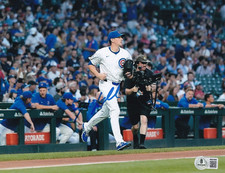 KYLE HENDRICKS signed (CHICAGO CUBS) baseball 8X10 photo BECKETT BAS BW54560